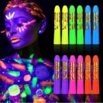 Pintura facial neon brillan en la oscuridad