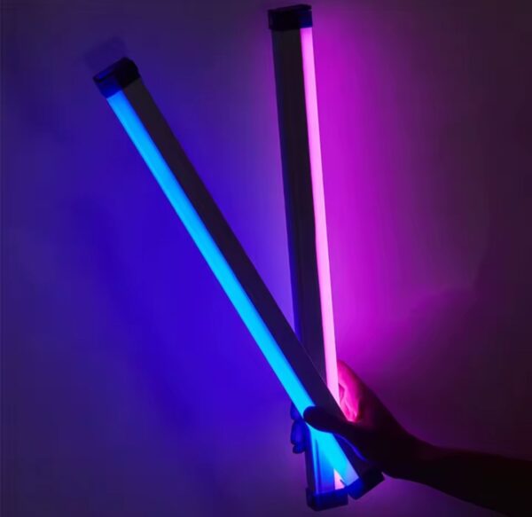 Tubo de luz LED multicolor de 1 m² y 18 W